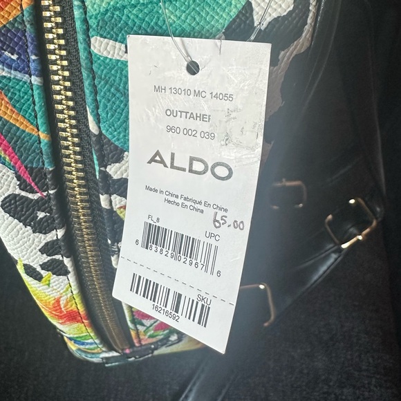 Aldo mini back pack, tropical animal print design - Picture 6 of 8